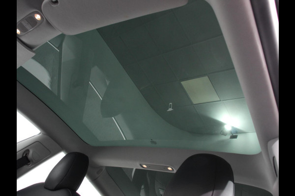 Tesla Model 3 Standard RWD Plus 60 kWh | Leder | Panorama dak | Parkeer sensoren VA + Camera | Cruise Control Adaptive | Lichtmetalen velgen