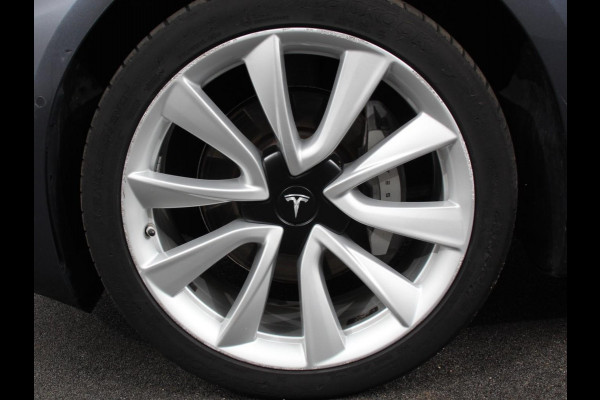 Tesla Model 3 Standard RWD Plus 60 kWh | Leder | Panorama dak | Parkeer sensoren VA + Camera | Cruise Control Adaptive | Lichtmetalen velgen