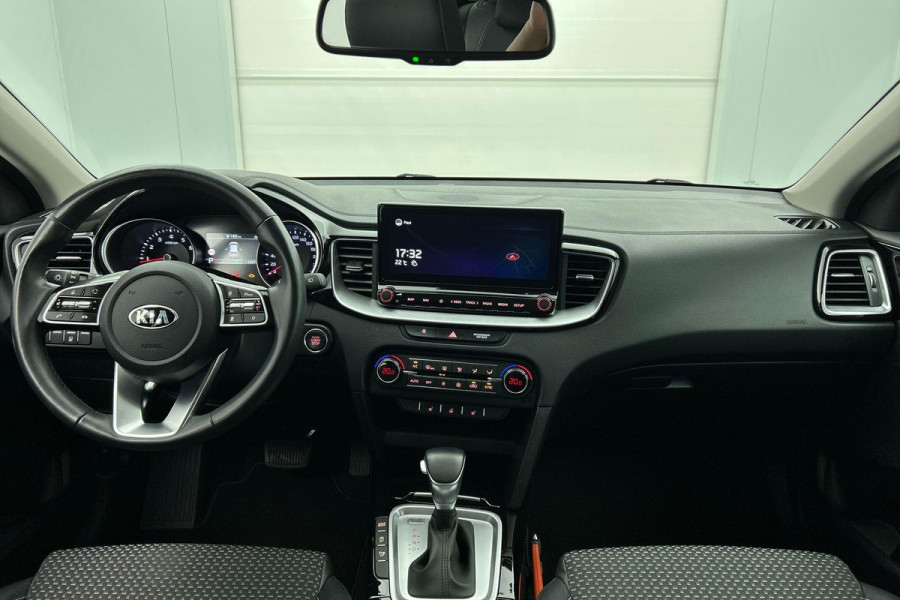 Kia Ceed Sportswagon 1.5 T-GDi DynamicPlusLine (STOEL/-STUURVERWARMING, CLIMA, ADAPTIVE CRUISE, CAMERA, CARPLAY, 1e EIGENAAR)