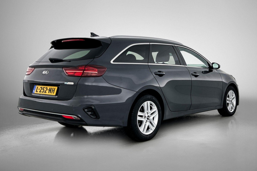 Kia Ceed Sportswagon 1.5 T-GDi DynamicPlusLine (STOEL/-STUURVERWARMING, CLIMA, ADAPTIVE CRUISE, CAMERA, CARPLAY, 1e EIGENAAR)