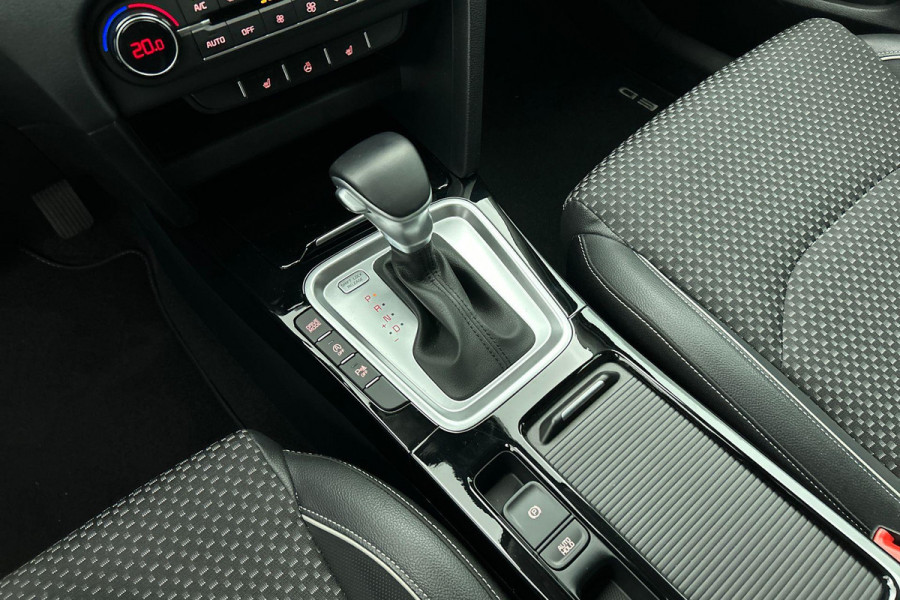 Kia Ceed Sportswagon 1.5 T-GDi DynamicPlusLine (STOEL/-STUURVERWARMING, CLIMA, ADAPTIVE CRUISE, CAMERA, CARPLAY, 1e EIGENAAR)