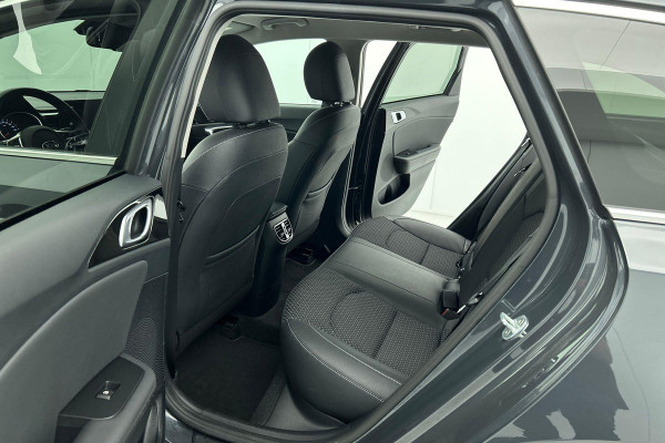 Kia Ceed Sportswagon 1.5 T-GDi DynamicPlusLine (STOEL/-STUURVERWARMING, CLIMA, ADAPTIVE CRUISE, CAMERA, CARPLAY, 1e EIGENAAR)