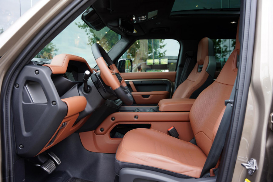 Land Rover Defender 110 4.4 P635 Octa Edition One