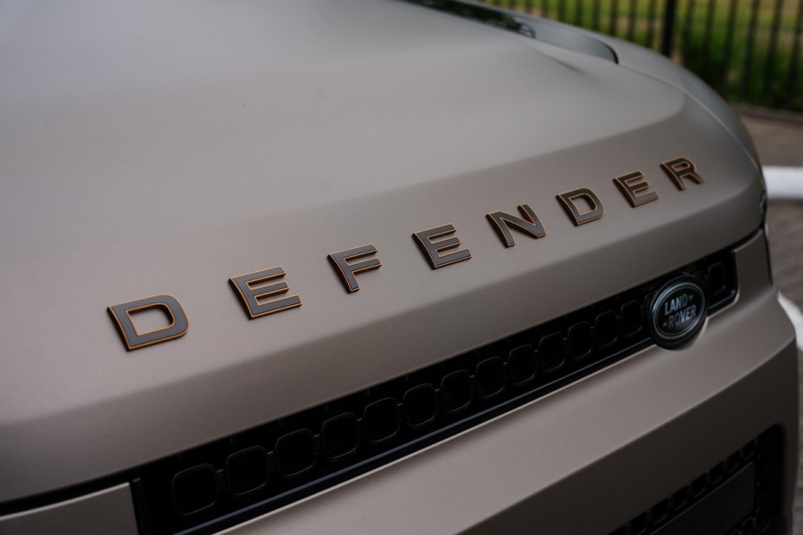 Land Rover Defender 110 4.4 P635 Octa Edition One