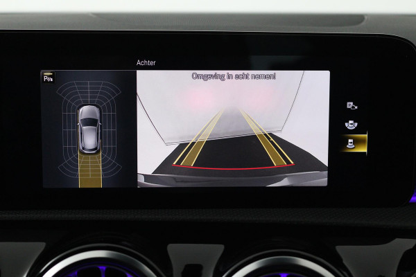 Mercedes-Benz A-Klasse 180 Business Solution Luxury (SFEERVERLICHTING, CAMERA, STIOELVERWARMING, GOED ONDERHOUDEN