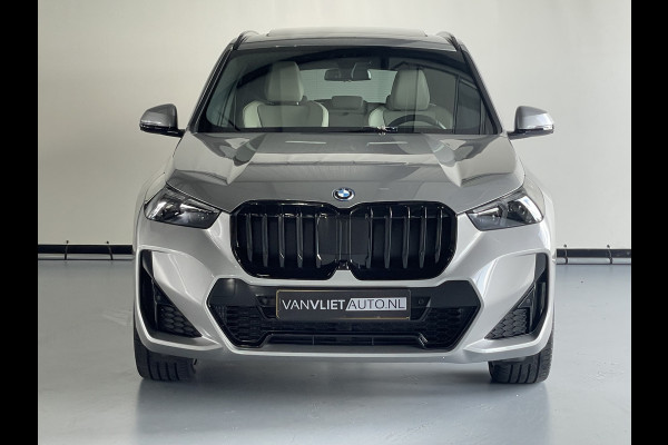 BMW X1 xDrive30e M Sport Innovation Pano Dak Head UP / Harman Kardon / Trekhaak  / 7800 KM !!
