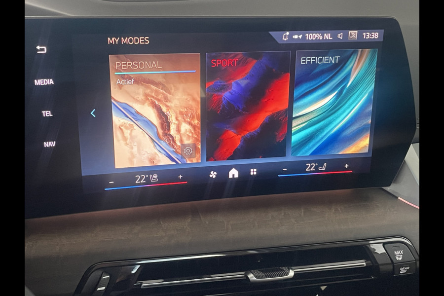 BMW X1 xDrive30e M Sport Innovation Pano Dak Head UP / Harman Kardon / Trekhaak  / 7800 KM !!