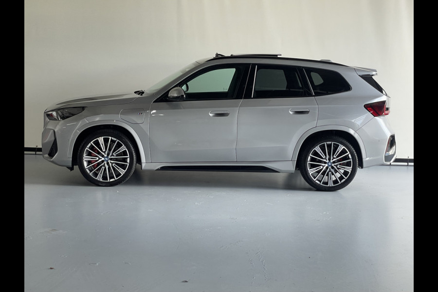 BMW X1 xDrive30e M Sport Innovation Pano Dak Head UP / Harman Kardon / Trekhaak  / 7800 KM !!