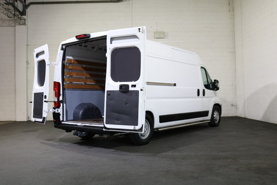 Peugeot Boxer 2.2 BlueHDi 165pk L3 H2 Airco Camera Trekhaak