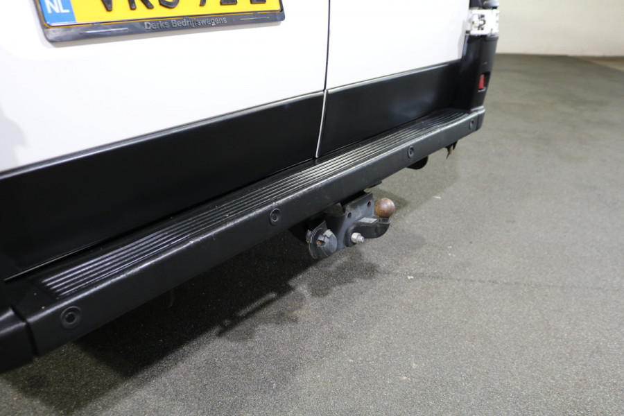 Peugeot Boxer 2.2 BlueHDi 165pk L3 H2 Airco Camera Trekhaak