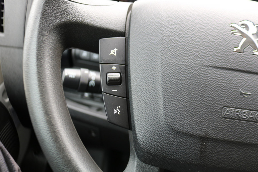 Peugeot Boxer 2.2 BlueHDi 165pk L3 H2 Airco Camera Trekhaak