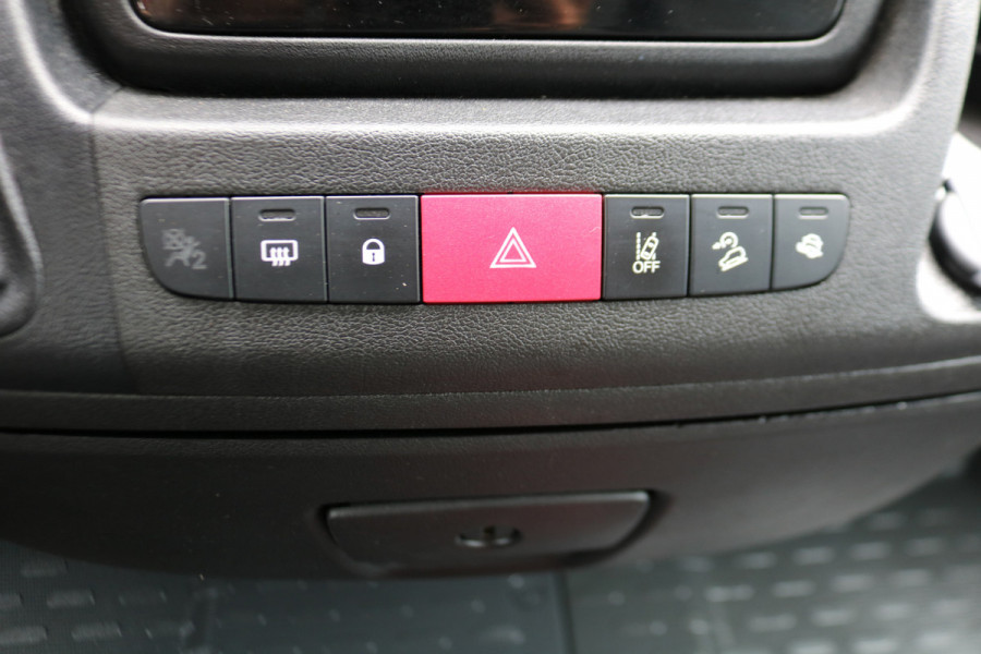 Peugeot Boxer 2.2 BlueHDi 165pk L3 H2 Airco Camera Trekhaak