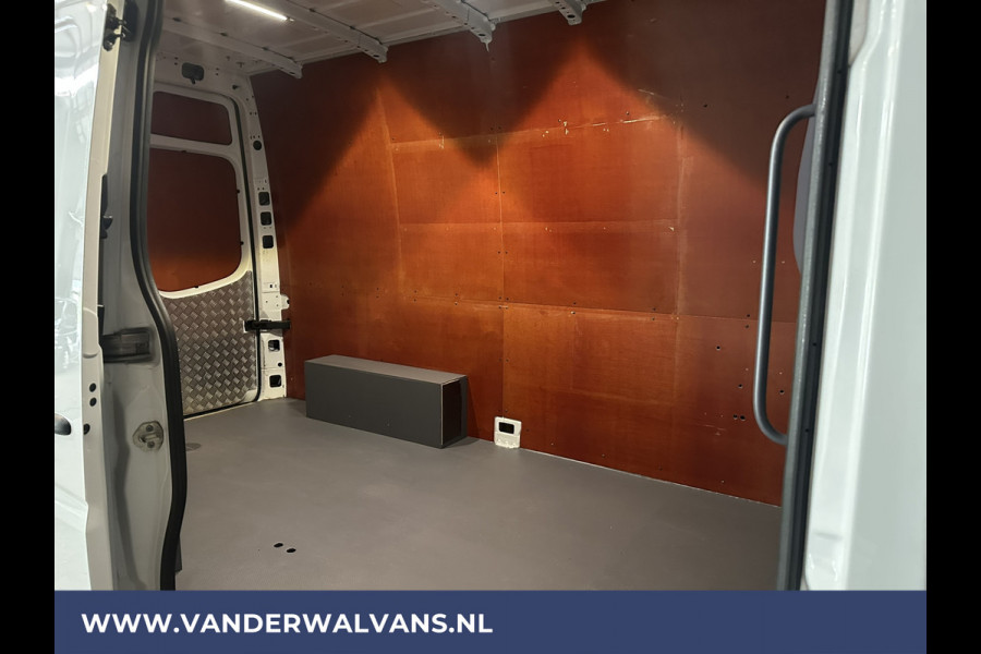 Mercedes-Benz Sprinter 316 CDI 163 pk L2H2 Euro6 Airco | 2800kg trekhaak | Navigatie | Cruisecontrol Parkeersensoren