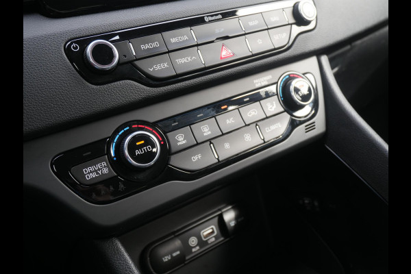 Kia Niro 1.6 GDi Hybrid DynamicLine | Trekhaak | Cruise | Camera | Clima | Carplay | Navi |