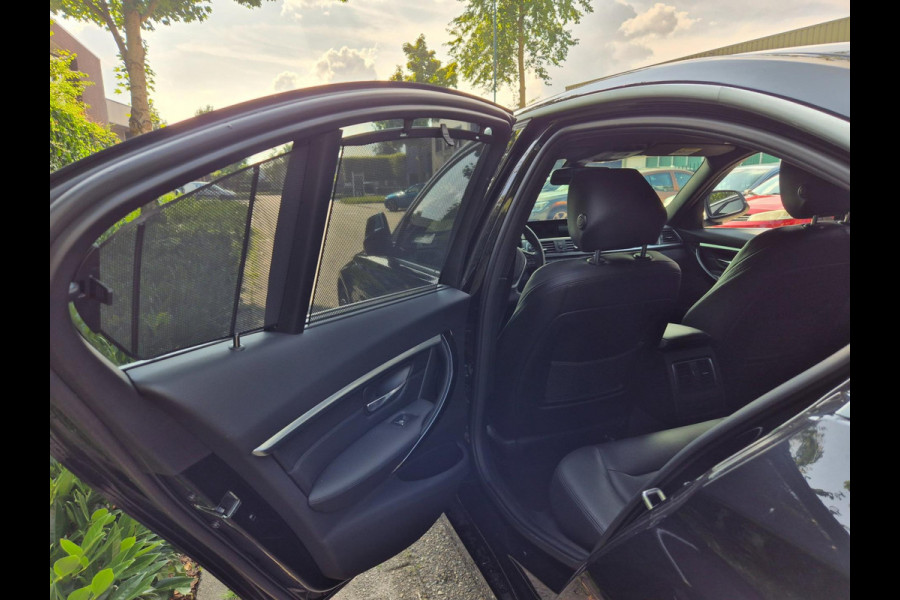BMW 3-serie 320i High Executive Navi GR Apple CarPlay Sport Leder LED Automaat NAP NL
