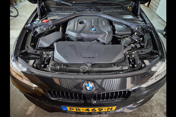 BMW 3-serie 320i High Executive Navi GR Apple CarPlay Sport Leder LED Automaat NAP NL