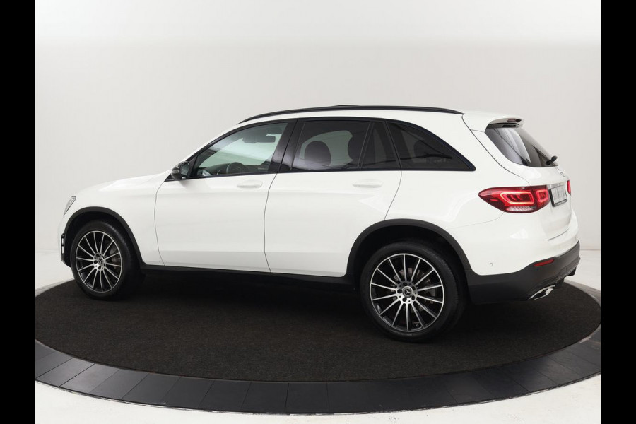 Mercedes-Benz GLC 300de 4MATIC AMG Night | Panoramadak | Adaptive cruise | Trekhaak | Stoelverwarming | Carplay | Leder/Alcantara | Digital Cockpit | 360 Camera | Park Assist