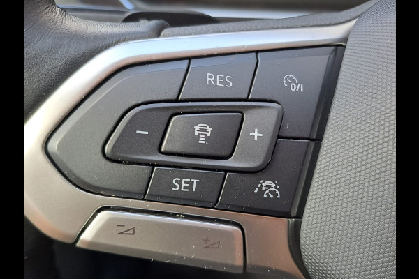 Volkswagen Tiguan 1.5 TSI Elegance | Trekhaak | Navi | ACC | Stoelverwarming | Lane Assist | Kyeless | Camera | IQ Light | Side Assist |