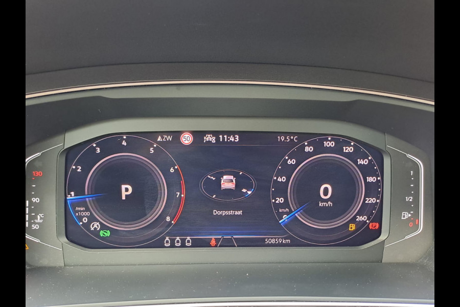 Volkswagen Tiguan 1.5 TSI Elegance | Trekhaak | Navi | ACC | Stoelverwarming | Lane Assist | Kyeless | Camera | IQ Light | Side Assist |
