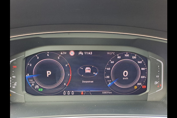 Volkswagen Tiguan 1.5 TSI Elegance | Trekhaak | Navi | ACC | Stoelverwarming | Lane Assist | Kyeless | Camera | IQ Light | Side Assist |