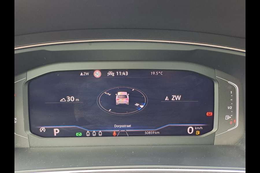 Volkswagen Tiguan 1.5 TSI Elegance | Trekhaak | Navi | ACC | Stoelverwarming | Lane Assist | Kyeless | Camera | IQ Light | Side Assist |