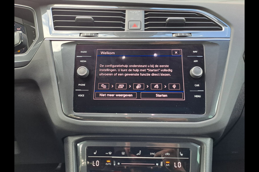 Volkswagen Tiguan 1.5 TSI Elegance | Trekhaak | Navi | ACC | Stoelverwarming | Lane Assist | Kyeless | Camera | IQ Light | Side Assist |