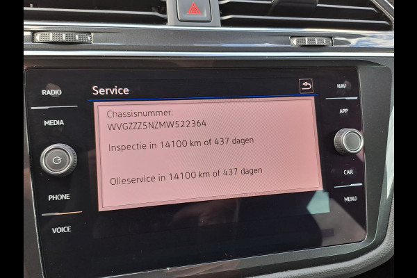 Volkswagen Tiguan 1.5 TSI Elegance | Trekhaak | Navi | ACC | Stoelverwarming | Lane Assist | Kyeless | Camera | IQ Light | Side Assist |