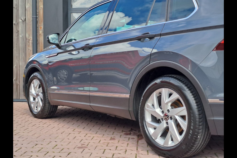 Volkswagen Tiguan 1.5 TSI Elegance | Trekhaak | Navi | ACC | Stoelverwarming | Lane Assist | Kyeless | Camera | IQ Light | Side Assist |