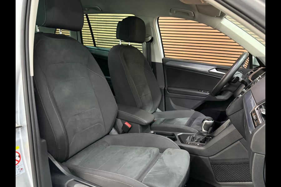 Volkswagen Tiguan 1.5 TSI Automaat Elegance | Virtual Cockpit | Massagestoel | Navigatie | Stoelverwarming | Camera