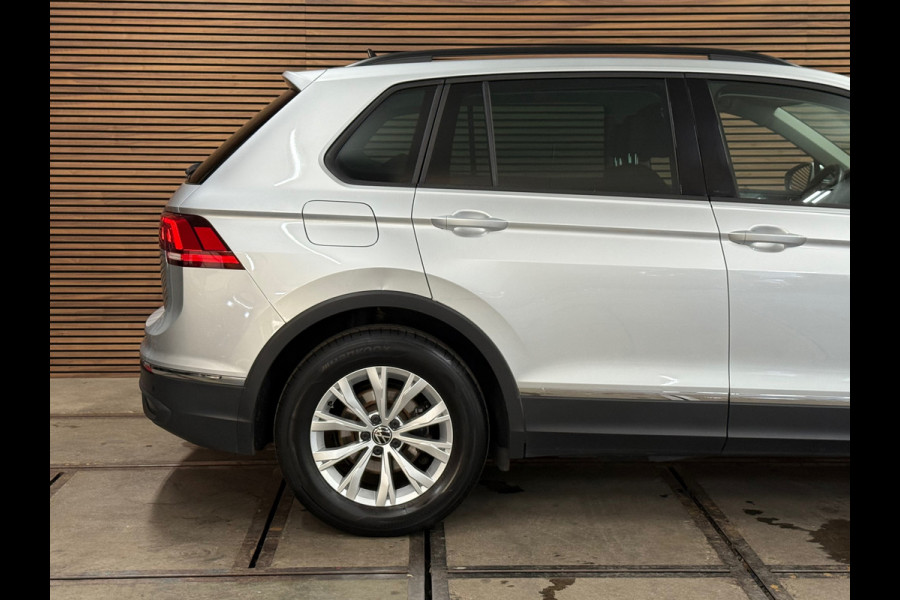 Volkswagen Tiguan 1.5 TSI Automaat Elegance | Virtual Cockpit | Massagestoel | Navigatie | Stoelverwarming | Camera
