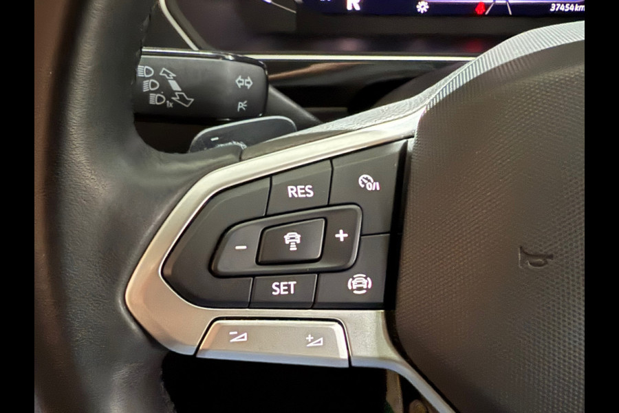 Volkswagen Tiguan 1.5 TSI Automaat Elegance | Virtual Cockpit | Massagestoel | Navigatie | Stoelverwarming | Camera