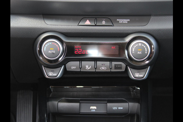 Kia Stonic 1.0 T-GDi MHEV DynamicLine | OP VOORRAAD | DIRECT RIJDEN | Navigatie | Achteruitrijcamera |