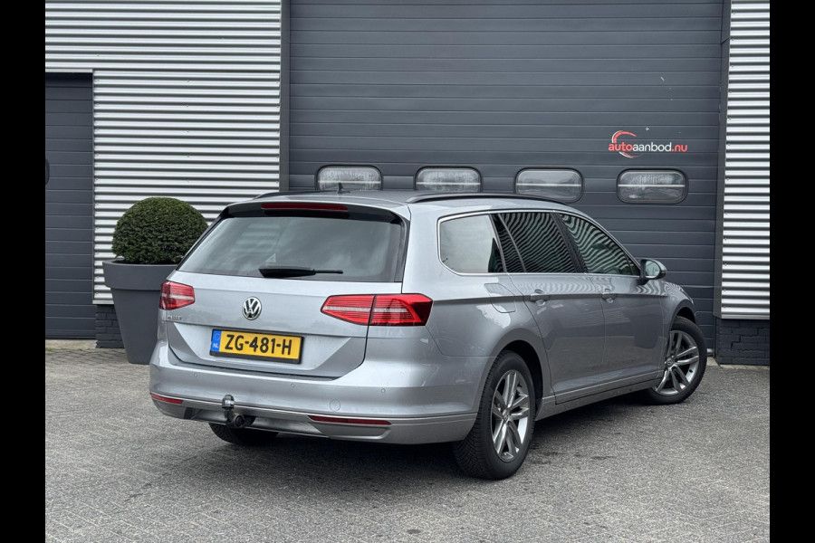Volkswagen Passat Variant 2.0 TDI Highline Business R | Navigatie | Camera | DAB | Trekhaak |