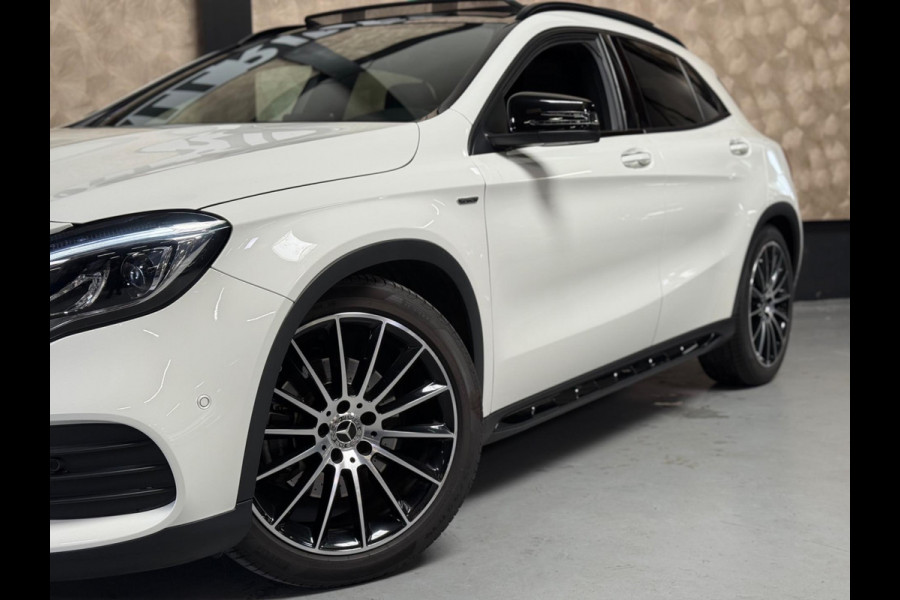Mercedes-Benz GLA 250 4Matic Premium Plus PEAK AMG Night | Pano | Keyless | Camera | Navi | Stoelverwarming