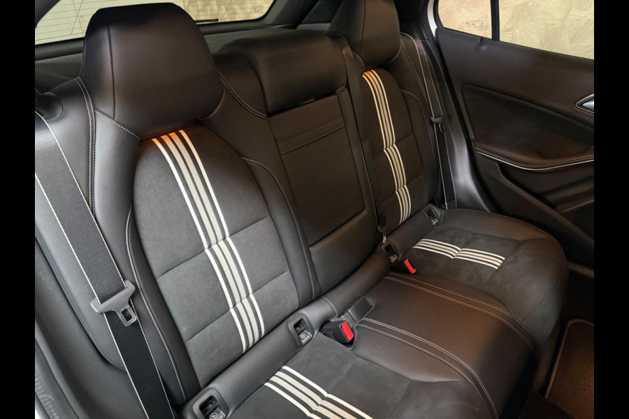 Mercedes-Benz GLA 250 4Matic Premium Plus PEAK AMG Night | Pano | Keyless | Camera | Navi | Stoelverwarming
