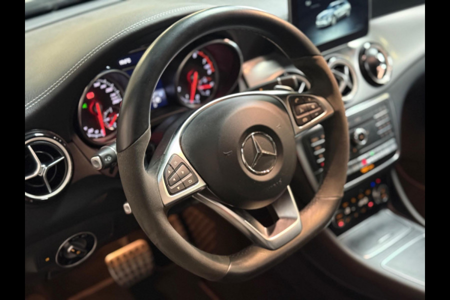 Mercedes-Benz GLA 250 4Matic Premium Plus PEAK AMG Night | Pano | Keyless | Camera | Navi | Stoelverwarming