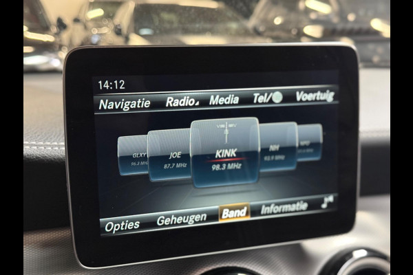 Mercedes-Benz GLA 250 4Matic Premium Plus PEAK AMG Night | Pano | Keyless | Camera | Navi | Stoelverwarming