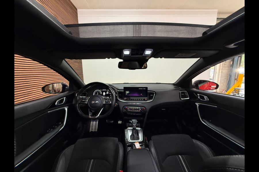 Kia Ceed 1.4 T-GDi Automaat GT-Line | Pano | Sportstoelen | Adaptive Cruise | Carplay