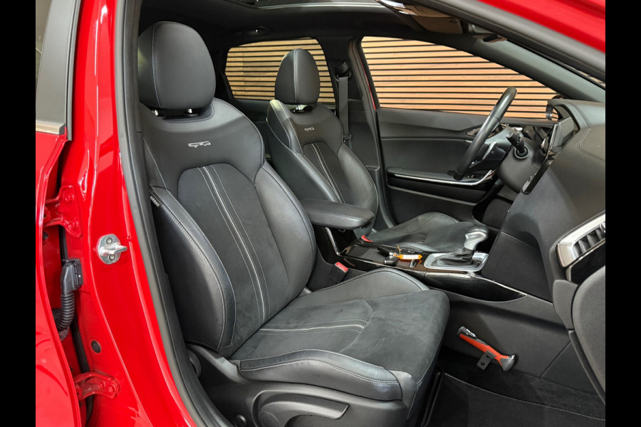 Kia Ceed 1.4 T-GDi Automaat GT-Line | Pano | Sportstoelen | Adaptive Cruise | Carplay