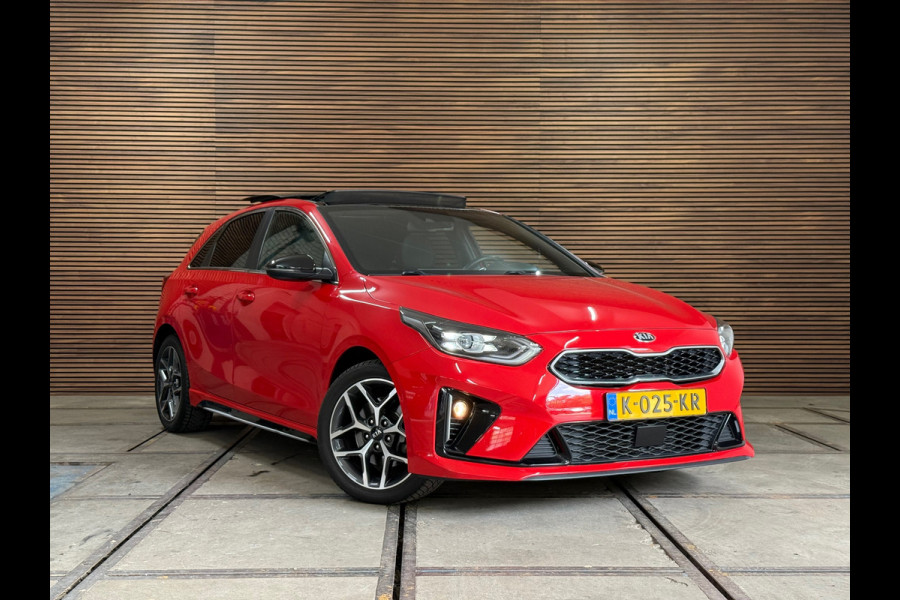 Kia Ceed 1.4 T-GDi Automaat GT-Line | Pano | Sportstoelen | Adaptive Cruise | Carplay