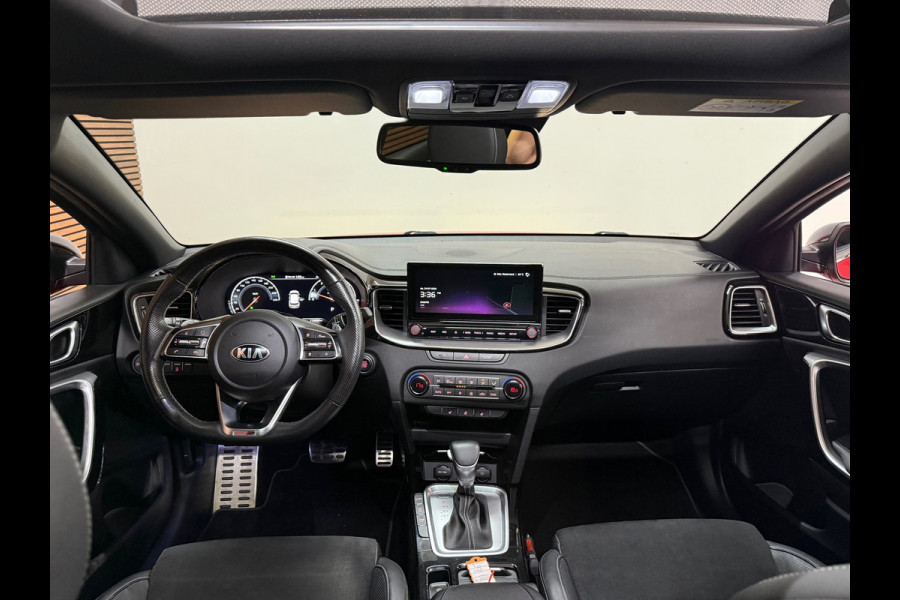 Kia Ceed 1.4 T-GDi Automaat GT-Line | Pano | Sportstoelen | Adaptive Cruise | Carplay