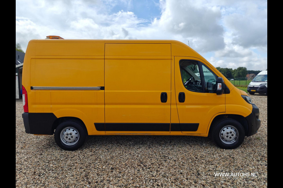 Peugeot Boxer 335 2.0 BlueHDI L2H2 2x schuifdeur , Apk juli 2026 , Camera , cruise , airco , 1e Eig , Euro 6.