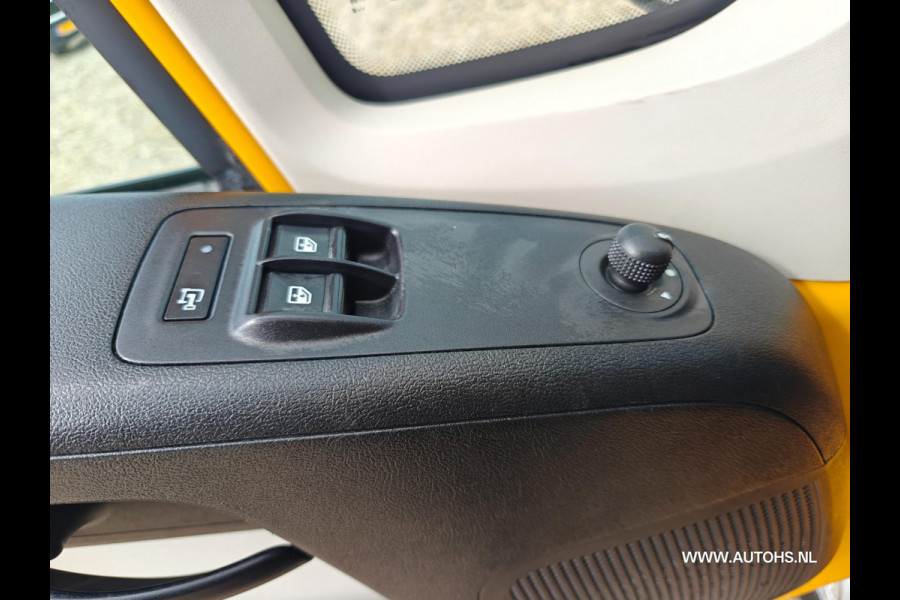 Peugeot Boxer 335 2.0 BlueHDI L2H2 2x schuifdeur , Apk juli 2026 , Camera , cruise , airco , 1e Eig , Euro 6.