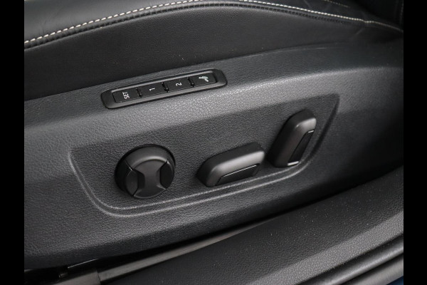 Škoda Superb 1.4 TSI iV Laurin & Klement | Stoelventilatie | Leder | Adaptive cruise | Virtual Cockpit | Massage | Canton Sound | Carplay | Achterbankverwarming | Navigatie