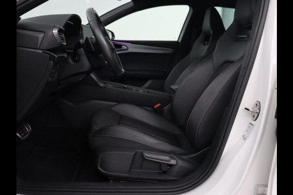 CUPRA Leon 1.4 e-Hybrid | Stoel & stuurverwarming | Camera | Carplay | Sfeerverlichting | Navigatie | Keyless | Full LED | Sportstoelen | PHEV