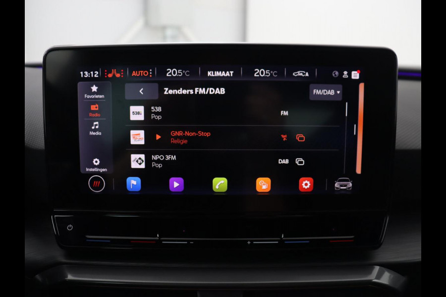 CUPRA Leon 1.4 e-Hybrid | Stoel & stuurverwarming | Camera | Carplay | Sfeerverlichting | Navigatie | Keyless | Full LED | Sportstoelen | PHEV