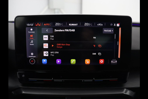 CUPRA Leon 1.4 e-Hybrid | Stoel & stuurverwarming | Camera | Carplay | Sfeerverlichting | Navigatie | Keyless | Full LED | Sportstoelen | PHEV