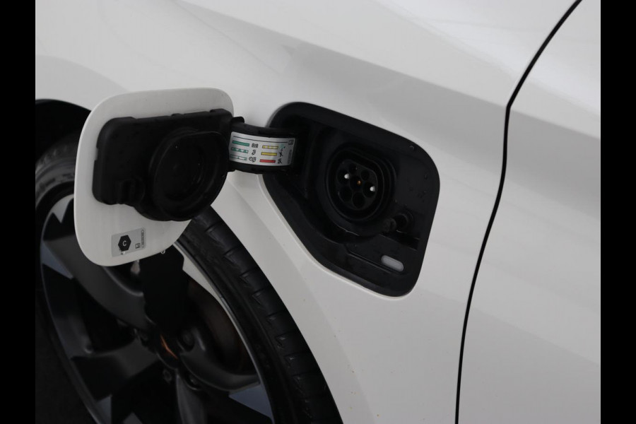 CUPRA Leon 1.4 e-Hybrid | Stoel & stuurverwarming | Camera | Carplay | Sfeerverlichting | Navigatie | Keyless | Full LED | Sportstoelen | PHEV