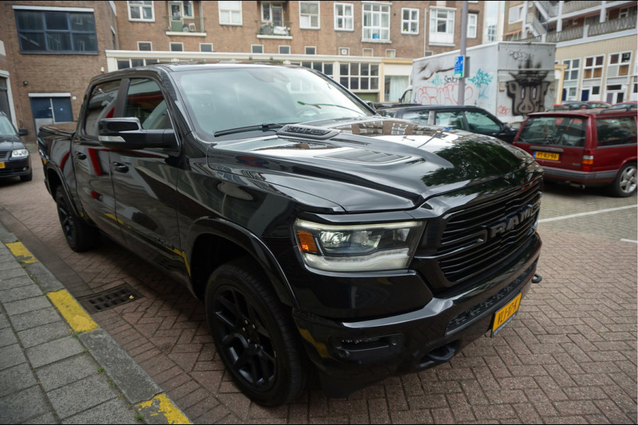 Dodge Ram 1500 5.7 V8 4x4 Crew Cab Laramie Sport | Luchtvering | HUD | Adaptieve Cruise | Lane Departure Meesturen | Keyless | Camerabeeld spiegel | Harman Kardon | Apple Carplay | Gedeelde achterklep | 200 liter LPG