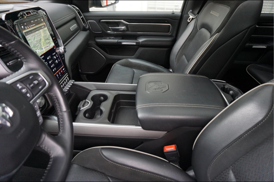 Dodge Ram 1500 5.7 V8 4x4 Crew Cab Laramie Sport | Luchtvering | HUD | Adaptieve Cruise | Lane Departure Meesturen | Keyless | Camerabeeld spiegel | Harman Kardon | Apple Carplay | Gedeelde achterklep | 200 liter LPG